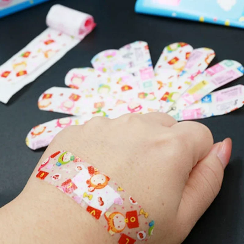 100 teile/los Cartoon Gemusterte Wunde Streifen Curitas für Kinder Kid Patch Hämostase Pflaster Pflaster Notfall Gips