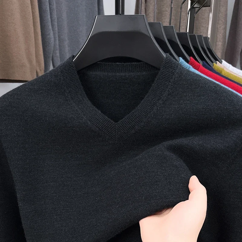 Novo moletom masculino com decote em v básico cor sólida suéteres em torno do pescoço pullovers elásticos quente outono malha camisola de grandes dimensões