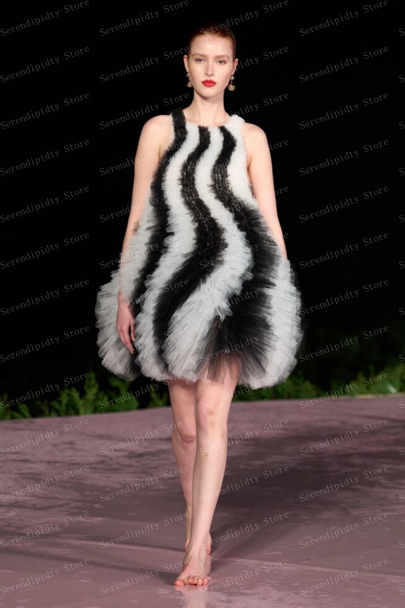 ミニボールイブニングドレス,ノースリーブ,カクテルドレス,膝上,ラウンドネック,新作コレクション,かわいい,2023