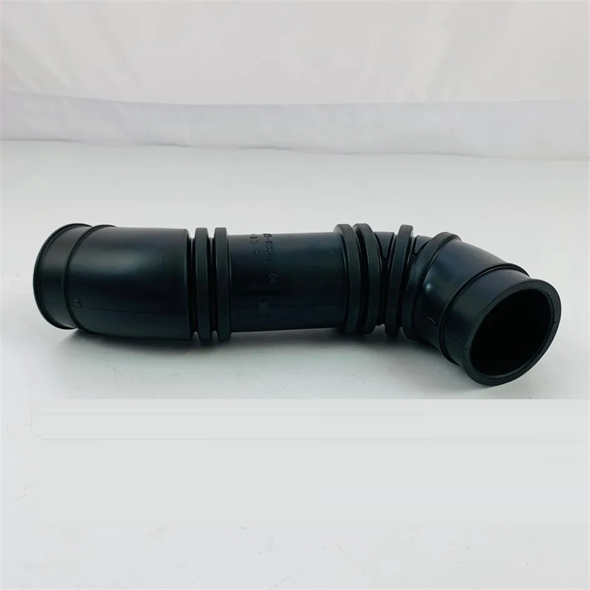 トヨタランドクルーザー用エアクリーナーホース1788167060 17881 67060