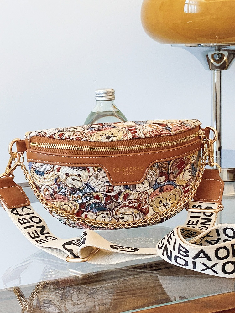 ファッショナブルな多機能女性のクロスボディチェストバッグ 2024 トレンディなオールマッチショルダーバッグウエストバッグヒップバッグスモールバッグ