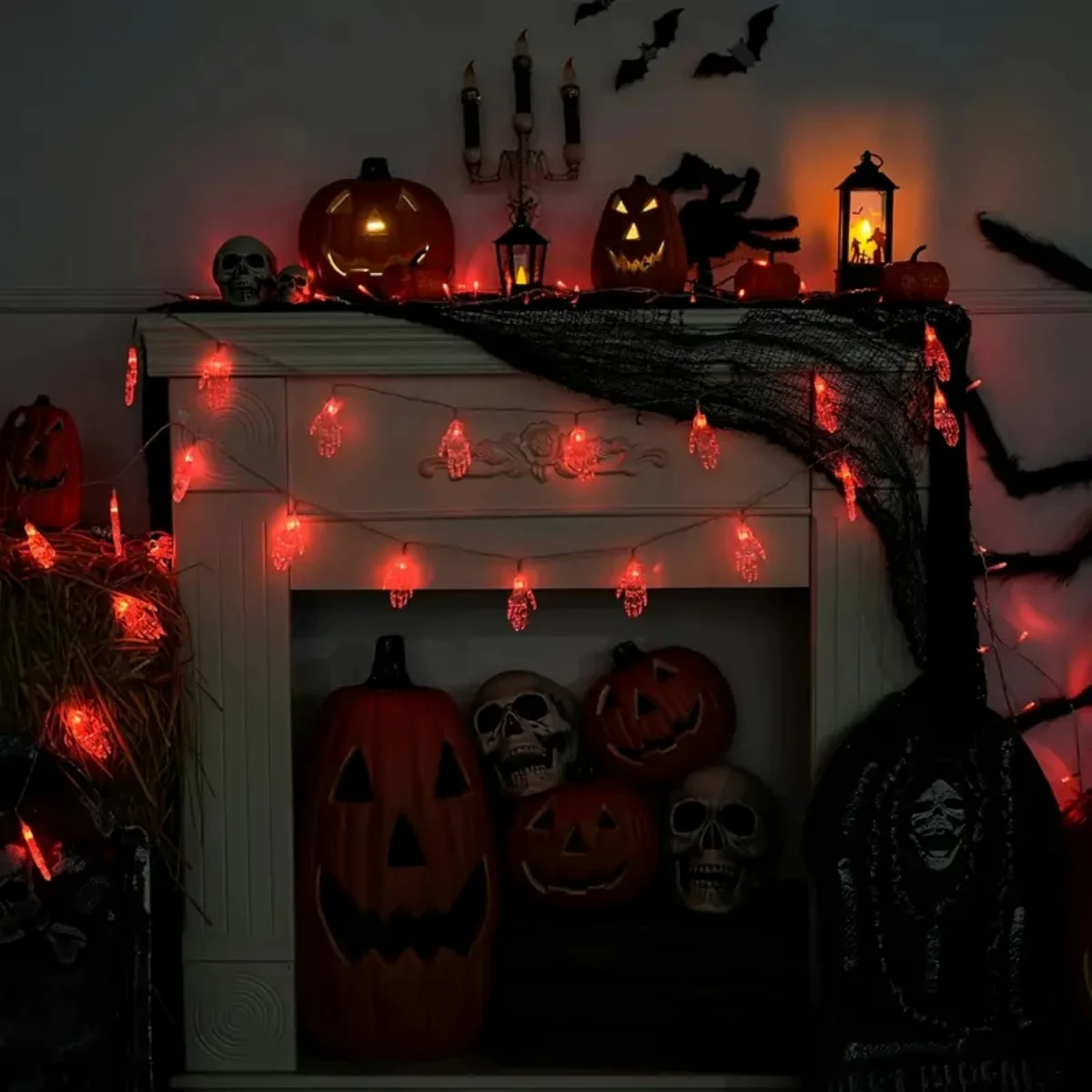 1pc 20LED Halloween Skeleton Hand Battery Powered String Light Horrible Atmosphere Skull Hand Lamp For Home Patry Yard Decor