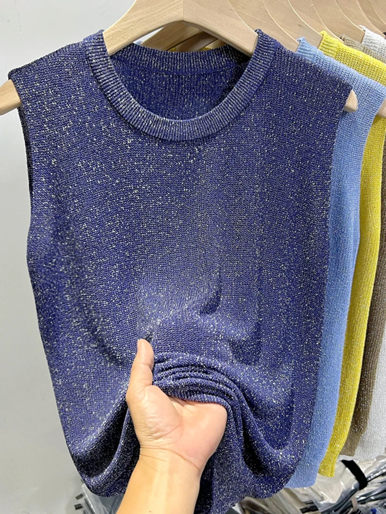 2025 夏の女性ニットグリーンタンクトップ女性薄型トップス基本カジュアルタンクトップ O ネック Tシャツノースリーブトップス女性のための