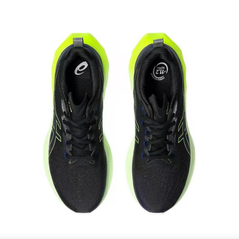 Asics Novablast 4 รองเท้าวิ่งสบายรองเท้าผ้าใบตัดต่ําระบายอากาศสําหรับผู้ชาย