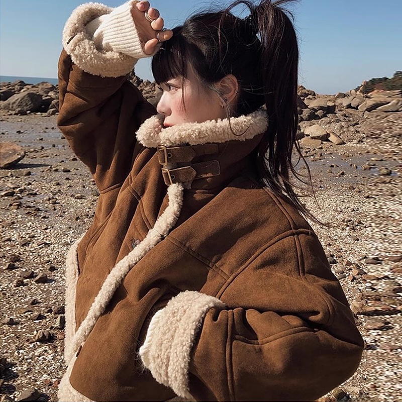 シックな冬のヴィンテージスタンドカラーレザーとファー一体型多用途ショートコットンジャケット女性のファッション通勤韓国スタイル