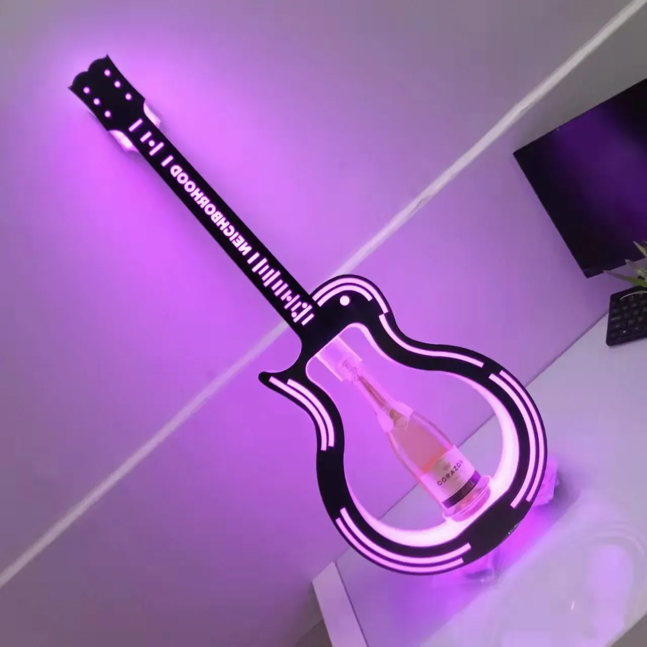 Custom Logo LED Guitar Bottle Presenter Glorifier VIP Service Champagne ClaseTequila Vodka Wine Display Holder For Bar Night Cub