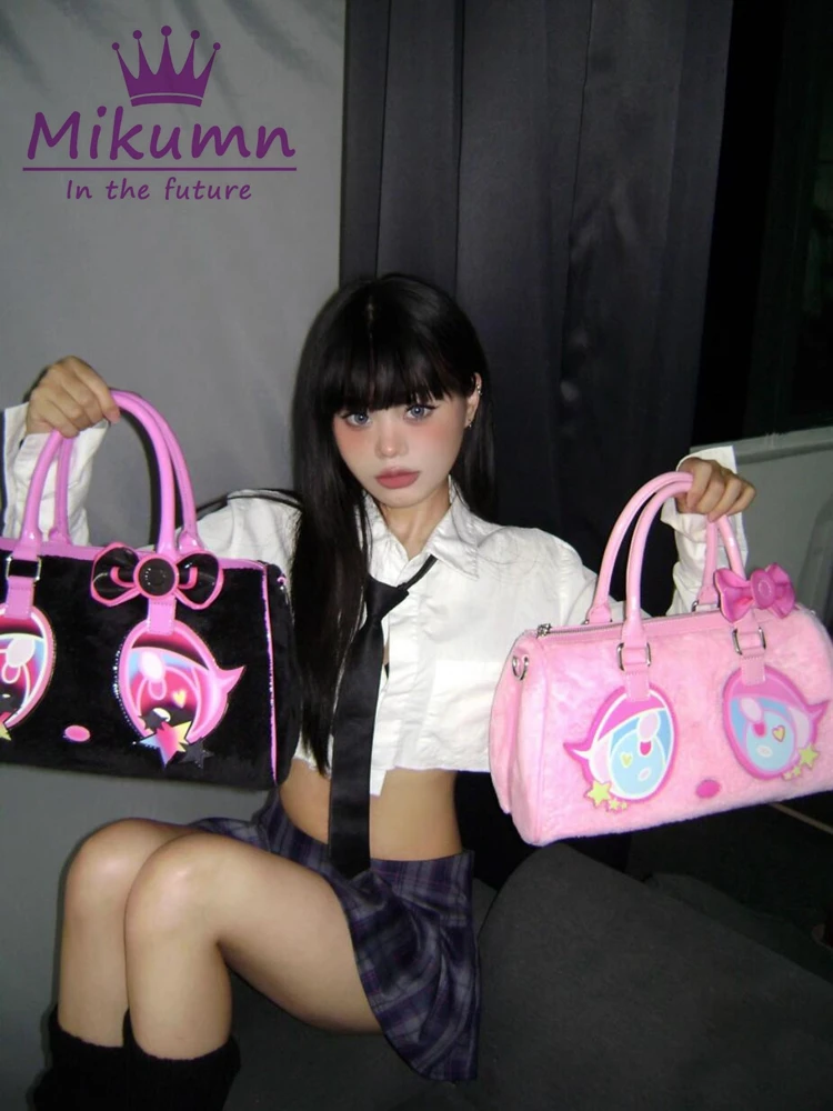 กระเป๋าถือน่ารักญี่ปุ่น Y2k ฮาราจูกุสีชมพูกระเป๋ากำมะหยี่สีดำ