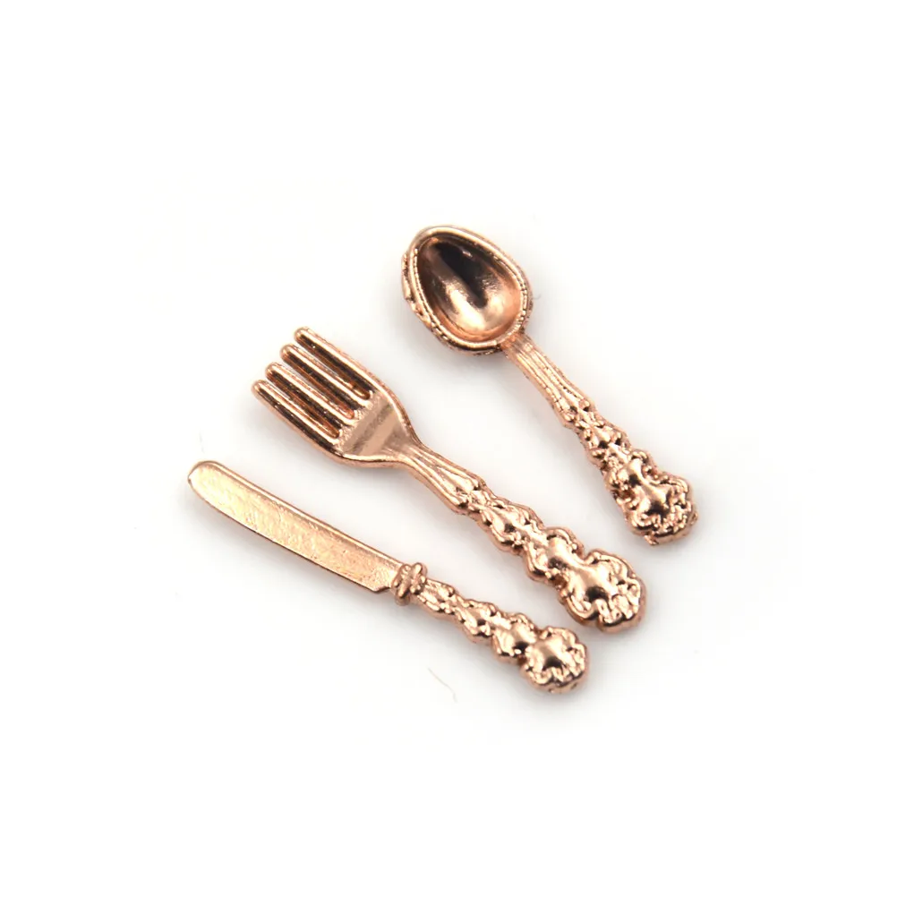 12 pezzi 1:12 mini miniature di case delle bambole vintage stoviglie posate coltello in metallo forchetta cucchiaio cucina cibo mobili giocattoli oro argento