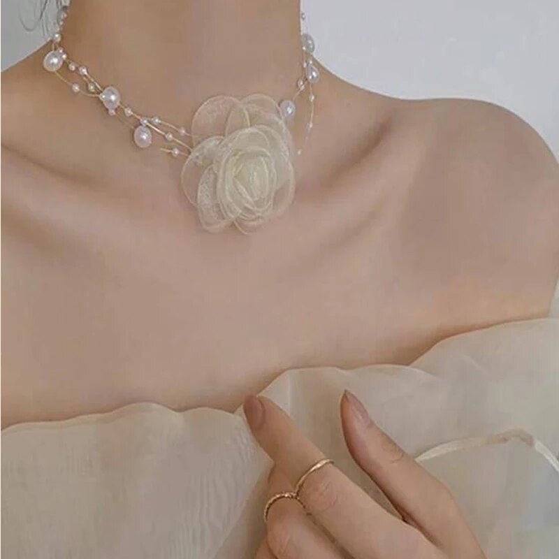 Collier ras du cou en Imitation de perles pour femmes, exquis, à la mode, avec nœud papillon, en velours, personnalité, bijoux simples pour femmes