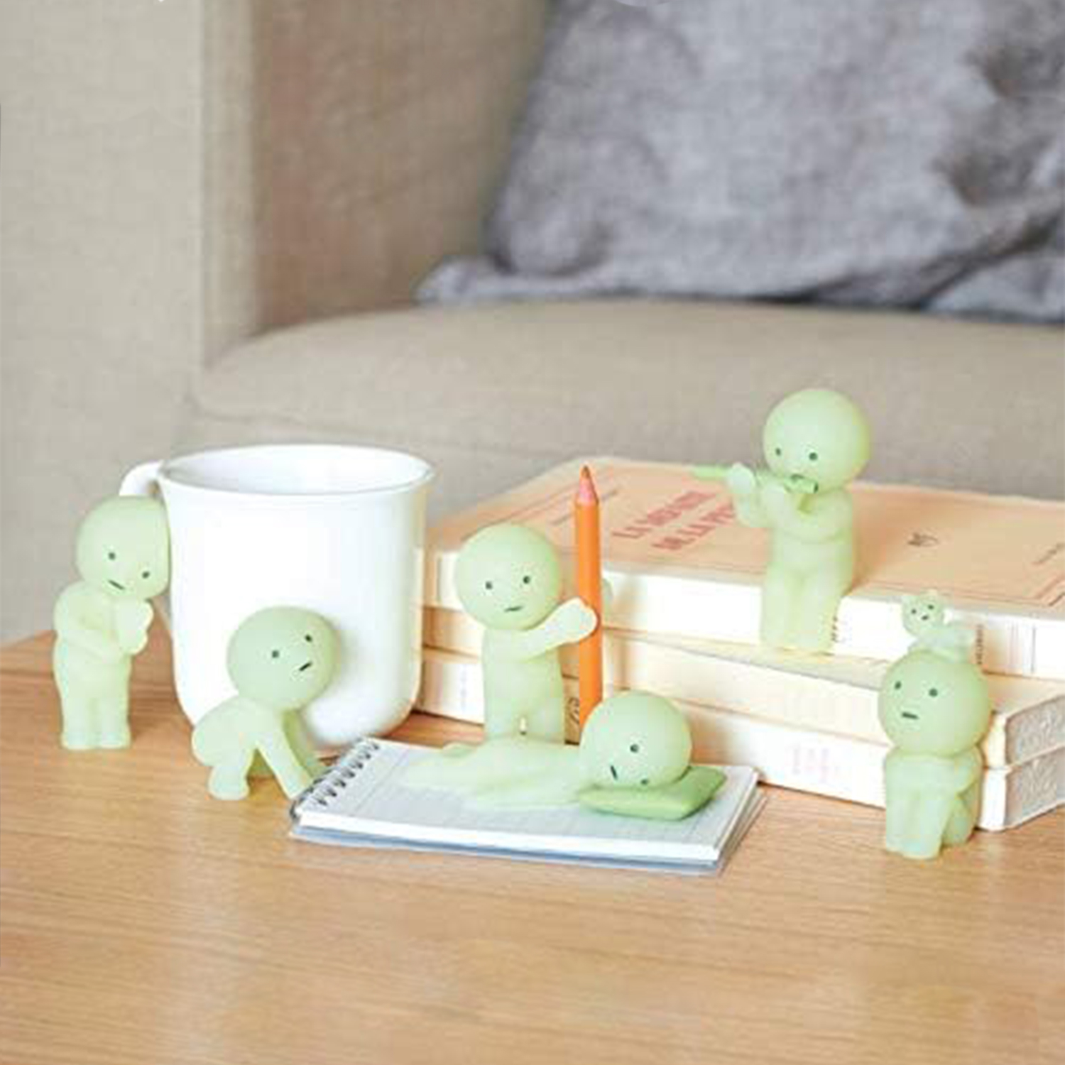 Dreams Smiski Glow in The Dark Mini Figure Set 6+1 kinds-Mini living room car decoration healing luminous blind box