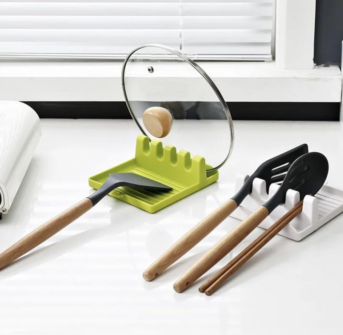 Portacucchiaio da cucina Forchetta Spatola Rack Scaffale Organizzatore Porta cucchiaio in plastica Porta bacchette Cucchiai antiscivolo Pad Utensile da cucina