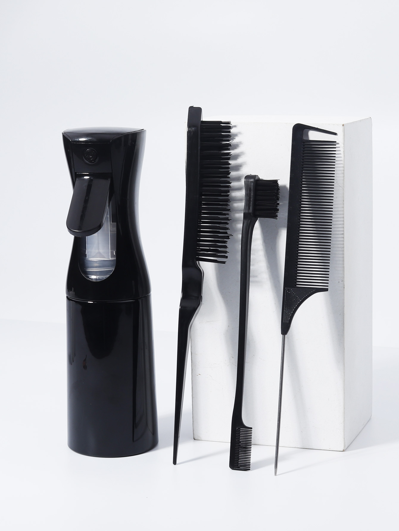 4-teiliges Schwanzkamm-Set mit doppelseitiger Haarsteuerungsbürste und Drucksprühflasche, Friseurwerkzeug-Set, speziell für Echthaarperücken