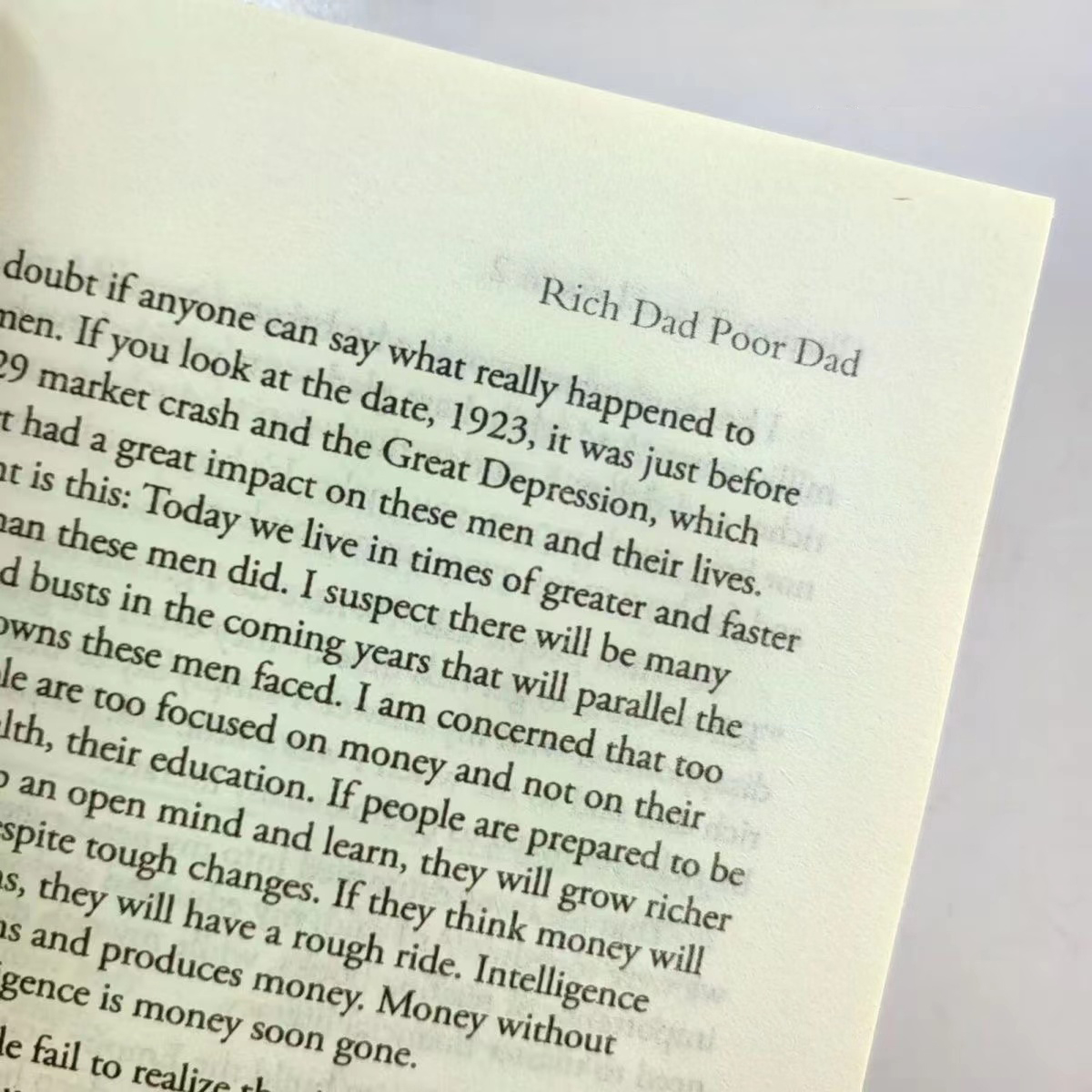 RICH DAD POOR DAD Robert Toru Kiyosaki การเงินส่วนบุคคลหนังสือเด็ก Financial Intelligence การตรัสรู้หนังสือการศึกษา