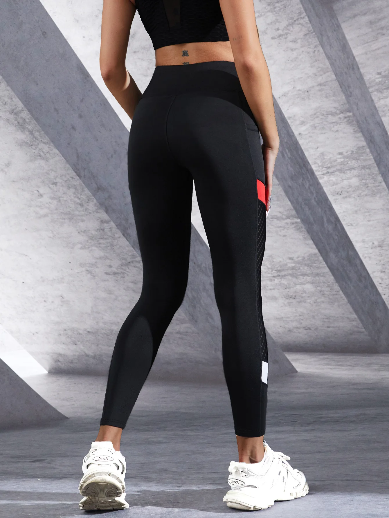 여성용 사이드 포켓 레깅스가있는 컬러 블록 메쉬 하이 웨이스트 요가 바지 Tummy Control Workout Shaping Leggings