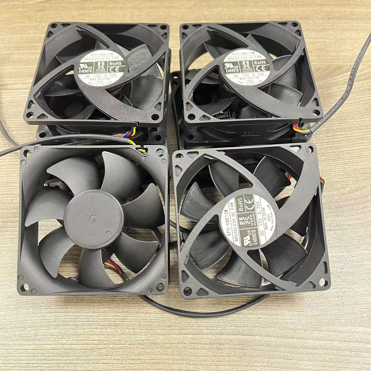 Brand new original dual ball 4-wire violent fan DC 12V 0.7a EFC-08E12W