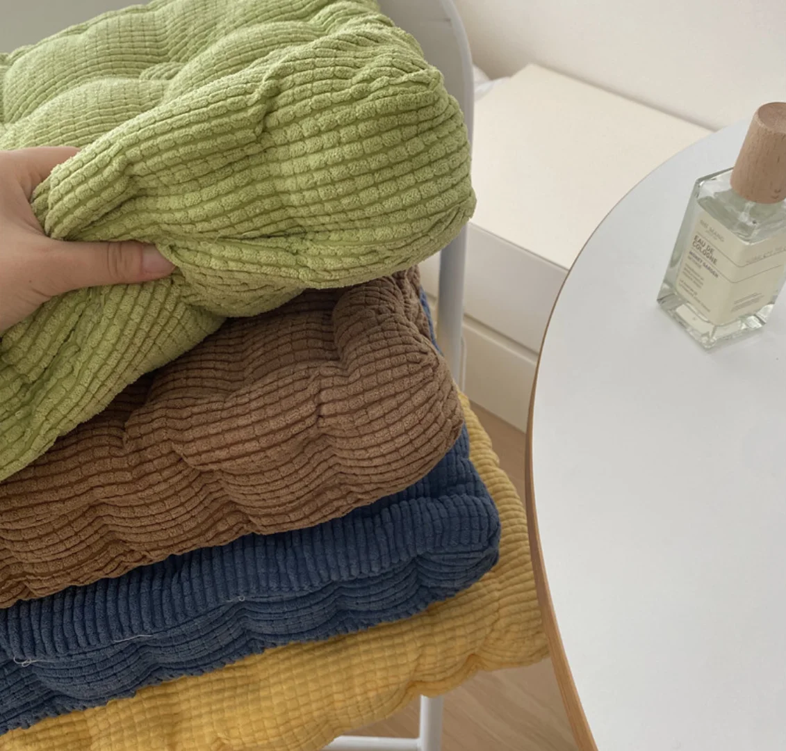 Multi-vormig effen verdikt corduroy kussen