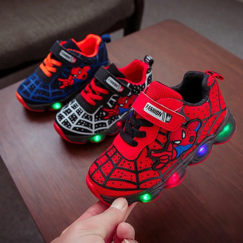 2024 verão spiderman crianças tênis disney crianças sapatos de luz led meninos respirável esporte sapatos casuais anti-deslizamento meninas sapatos