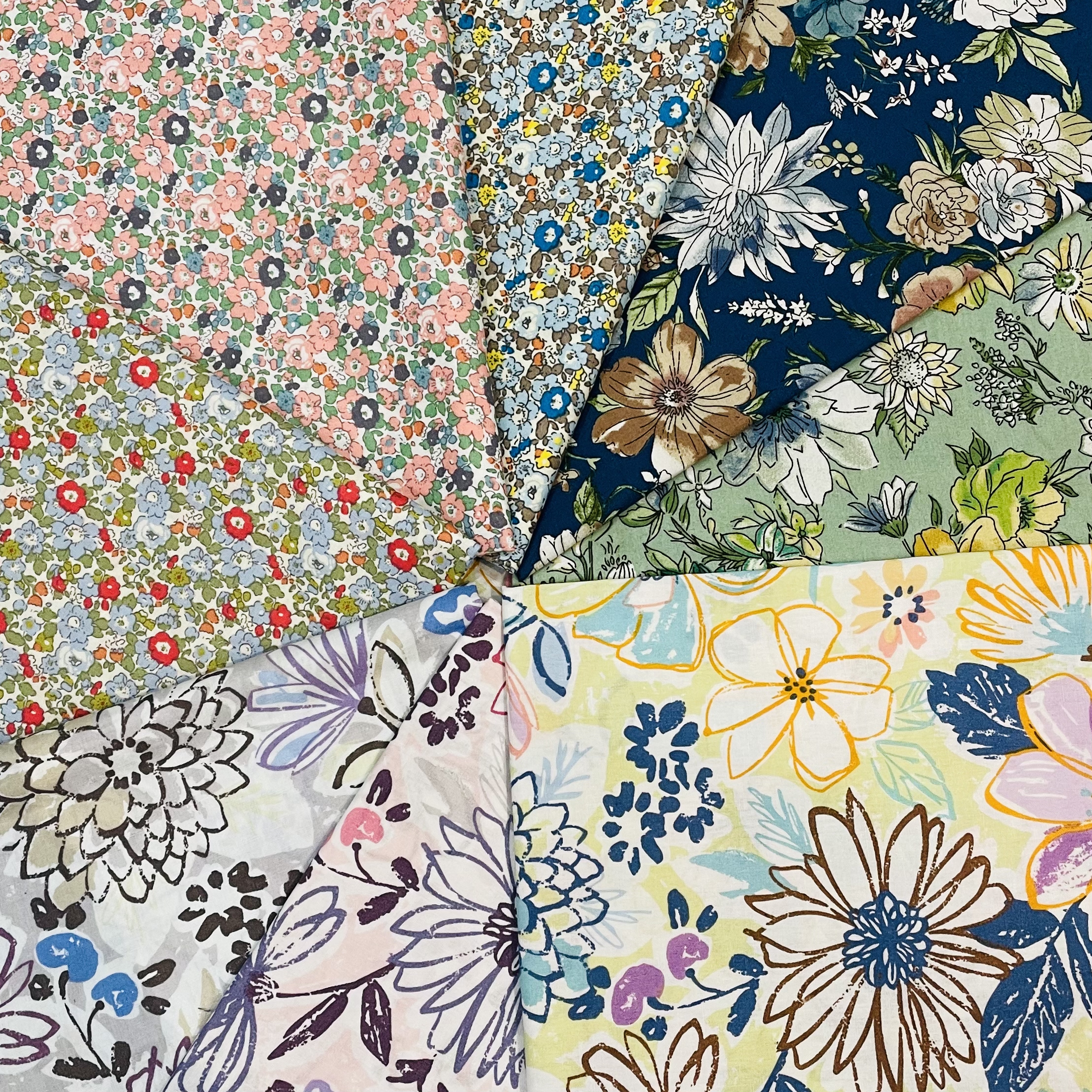 ป๊อปลินหนาแน่นลายดอกไม้ Carnation 40S Tissun ผ้าคอตตอนเสรีภาพสำหรับเด็กทารกชุดเดรสตัดเย็บผ้ากระโปรงเย็บต่อด้วยมือแบบ DIY