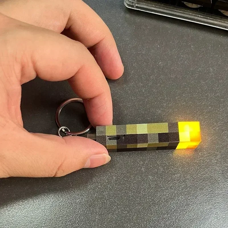 USB 충전식 게임 테마와 LED 라이트 키 체인 주변 토치 미니 토치 조명 배낭 펜던트 어린이 선물