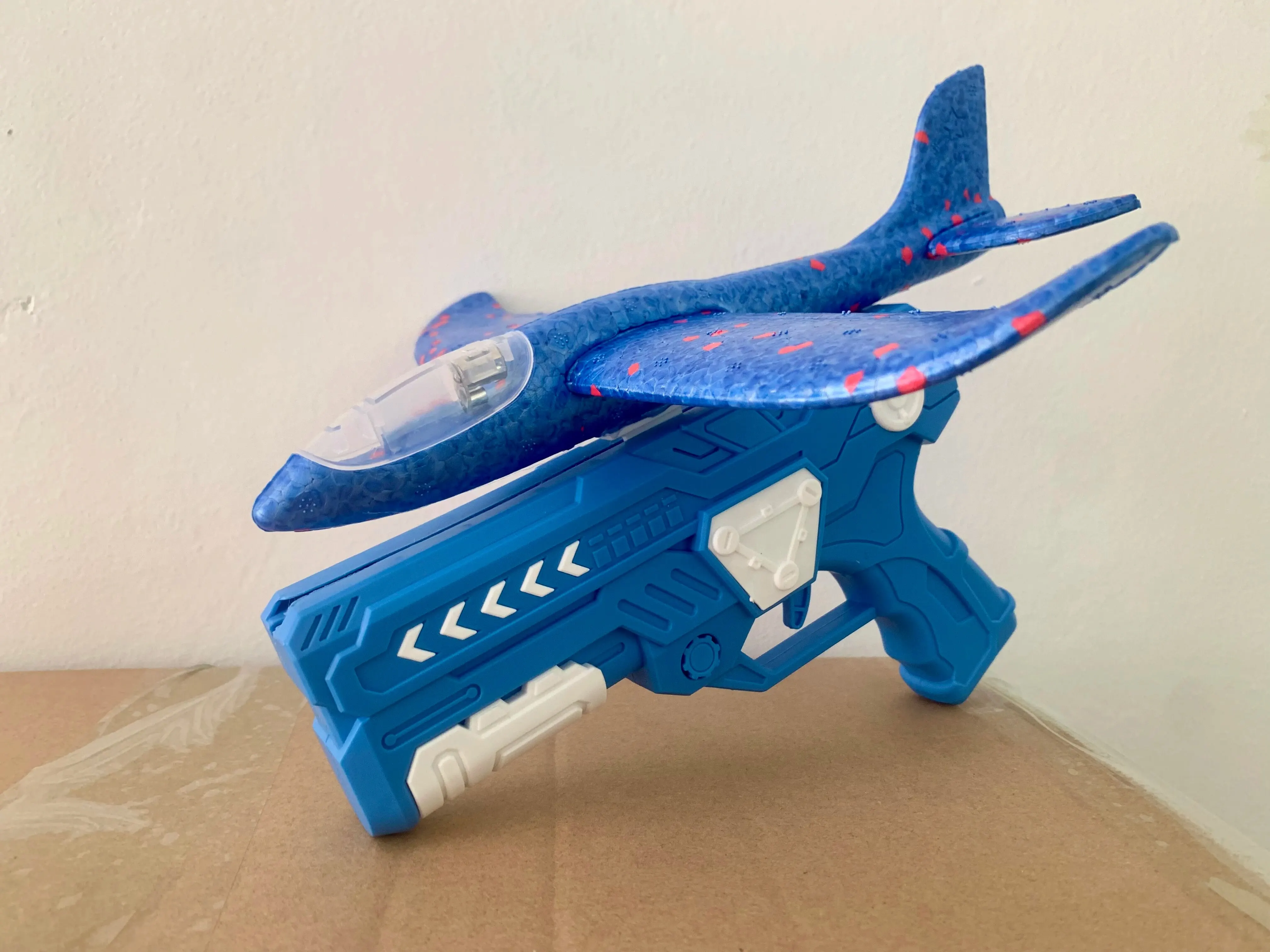Incandescente schiuma aereo 10M lanciatore catapulta aliante aereo pistola giocattolo gioco all'aperto per bambini Bubble Model Shooting Flying Roundab