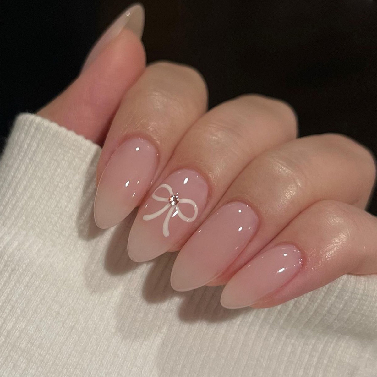 Uñas postizas acrílicas de almendra de longitud media, arte Cool Hottie Girl Wear, uñas postizas, uñas francesas extraíbles para Europa y EE. UU.