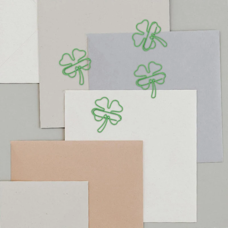 50 Stuks Leuke Ins Groene Klavertje Vier Paperclips Mooie Meisje Plakboek Decor Bindmiddel Clip Kantoor Document Bill Binding levert