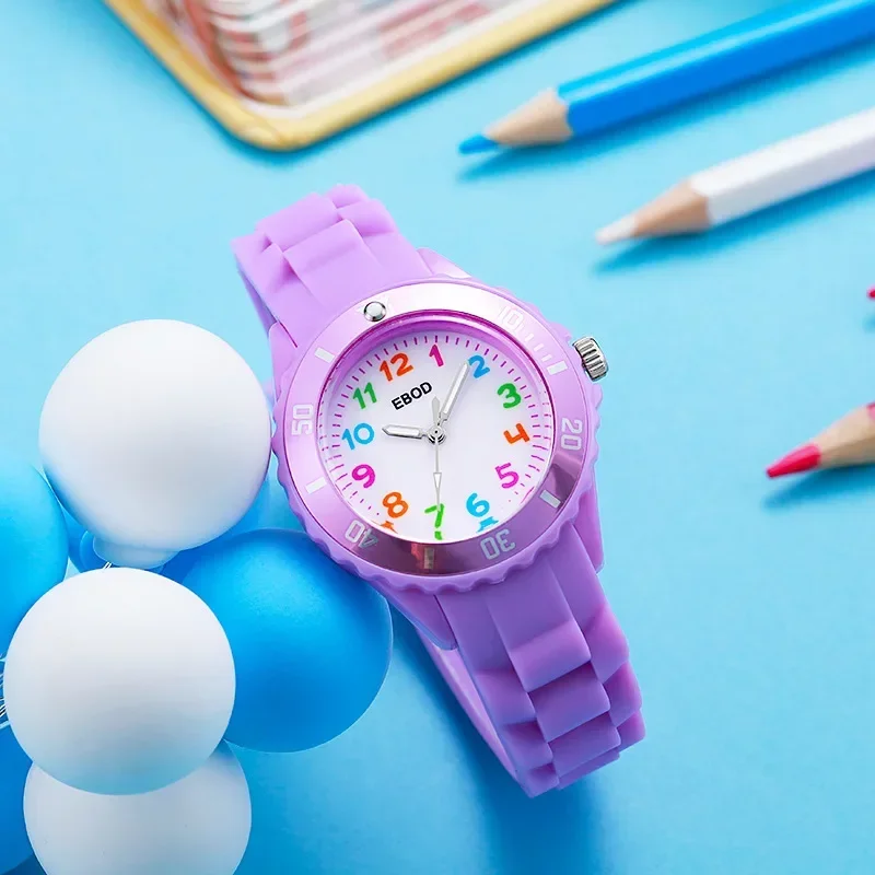 Crianças relógio analógico para meninos meninas banda de silicone macio número colorido bonito relógios para crianças resistente à água relógio de pulso de quartzo