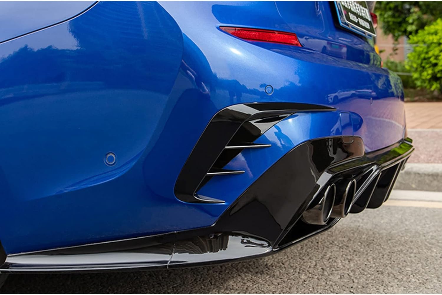 車のリアバンパーリップスポイラー BMW 3 シリーズ G20 M-スポーツ 320e 330e 318i 320i 325i 330i 340i 2019-2022 エアベント出口カバートリム