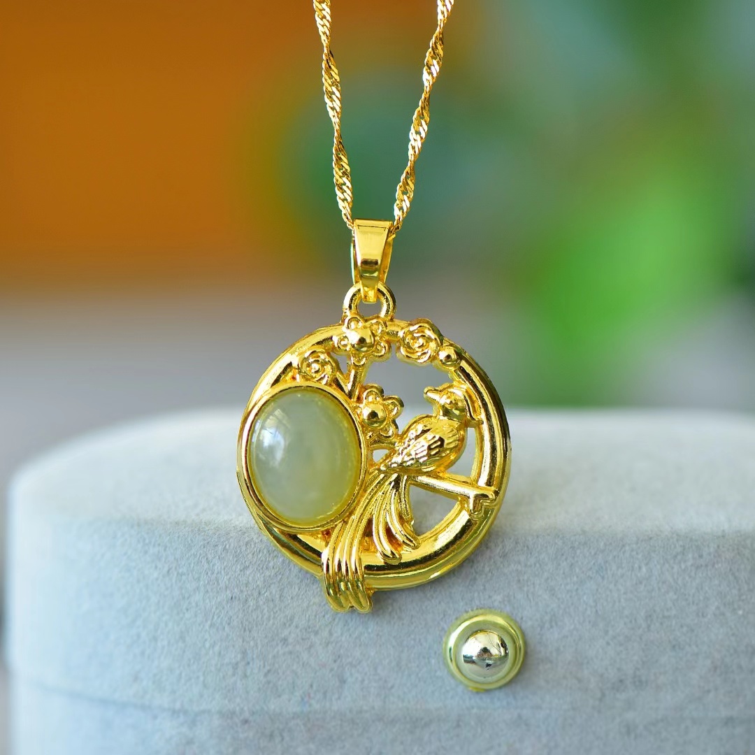 จี้ทองแดงฝังหยกธรรมชาติ Hetian สร้อยคอแฟชั่นผู้หญิง Magpie จี้ของขวัญเครื่องประดับอัญมณีผู้หญิงทันสมัย