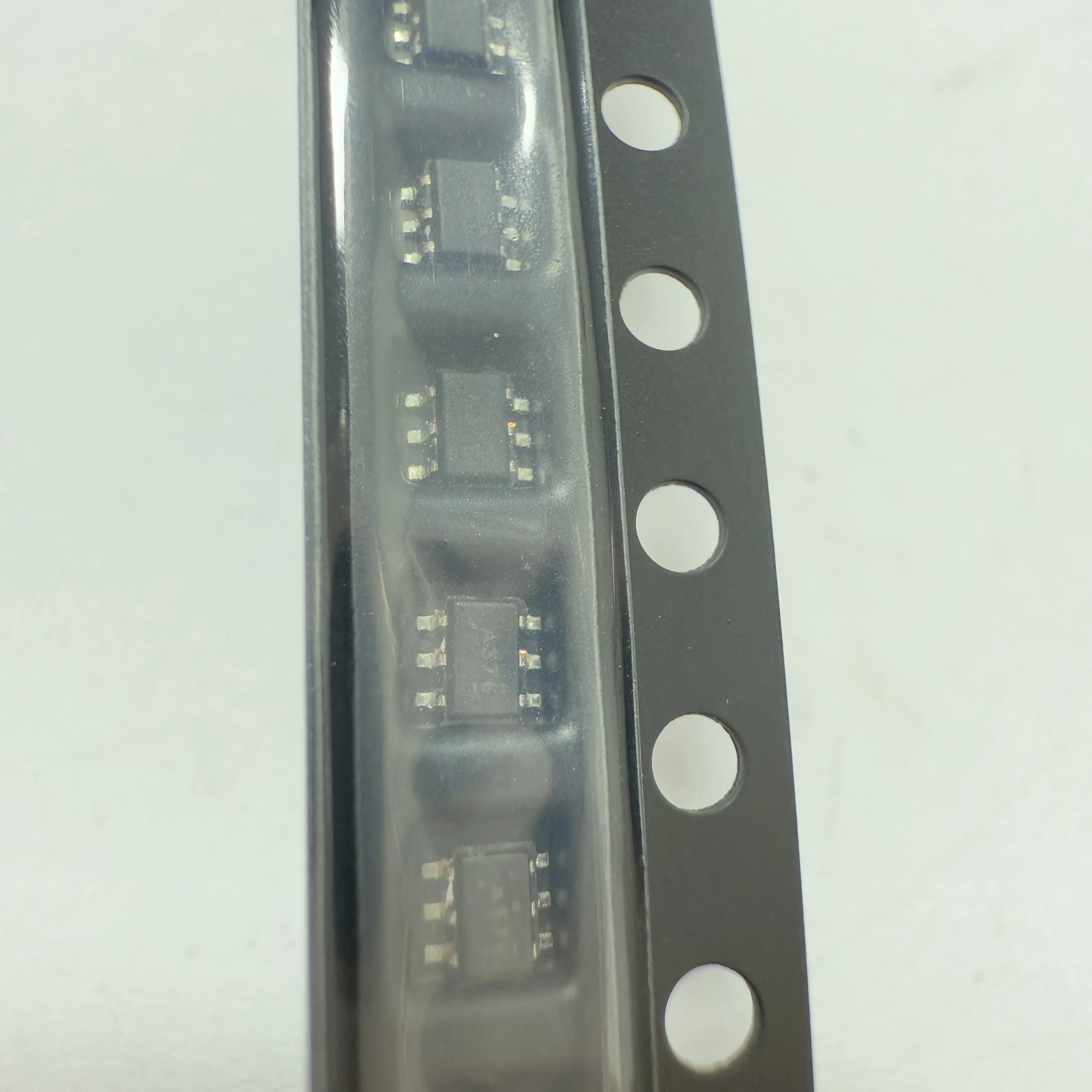 20PCS/LOT FSA4157P6X (Interface ICs)
