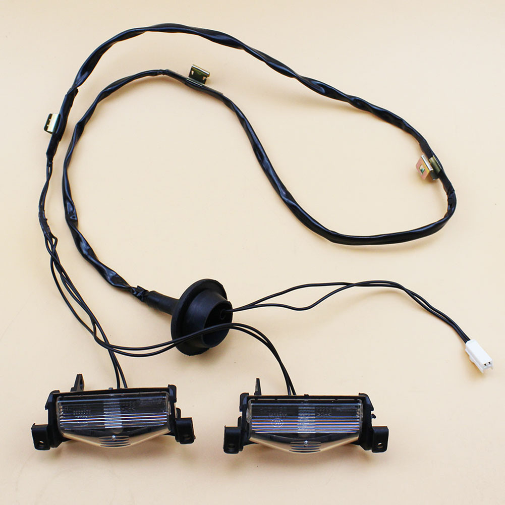 Aksesori Mobil lampu pelat nomor belakang rakitan dengan BS1E-51-270 bohlam