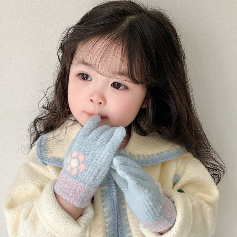 2023 新しい女の子冬ニットフラワーリボン印刷ぬいぐるみソフト 5 指手袋子供屋外暖かい手袋子供の色手袋