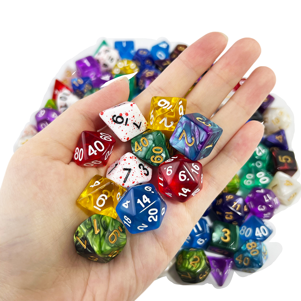 Würfelspiele Polyedrisches Würfelset Hochwertiges gemischtes Würfelset Mehrere wunderbare Stile mit Samtbeutel für DND-Spiel RPG-Brettspiel