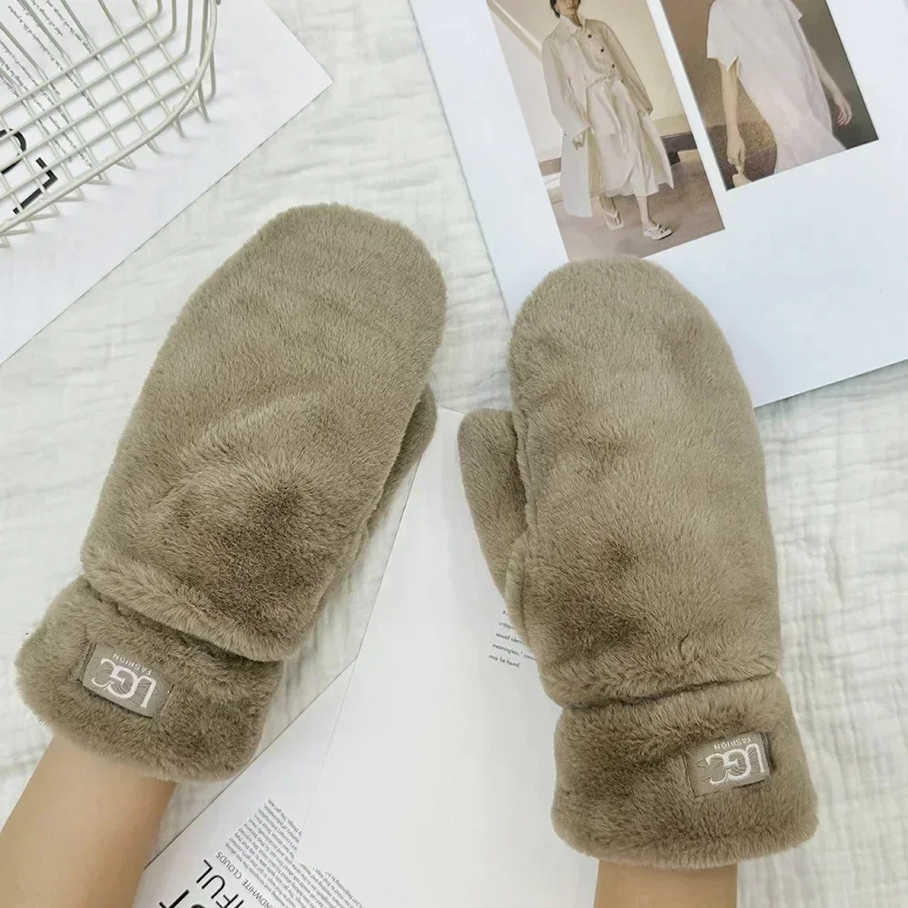 Invierno nuevo Simple Color sólido grueso felpa guantes cálidos estudiantes moda lindo todo guantes fríos