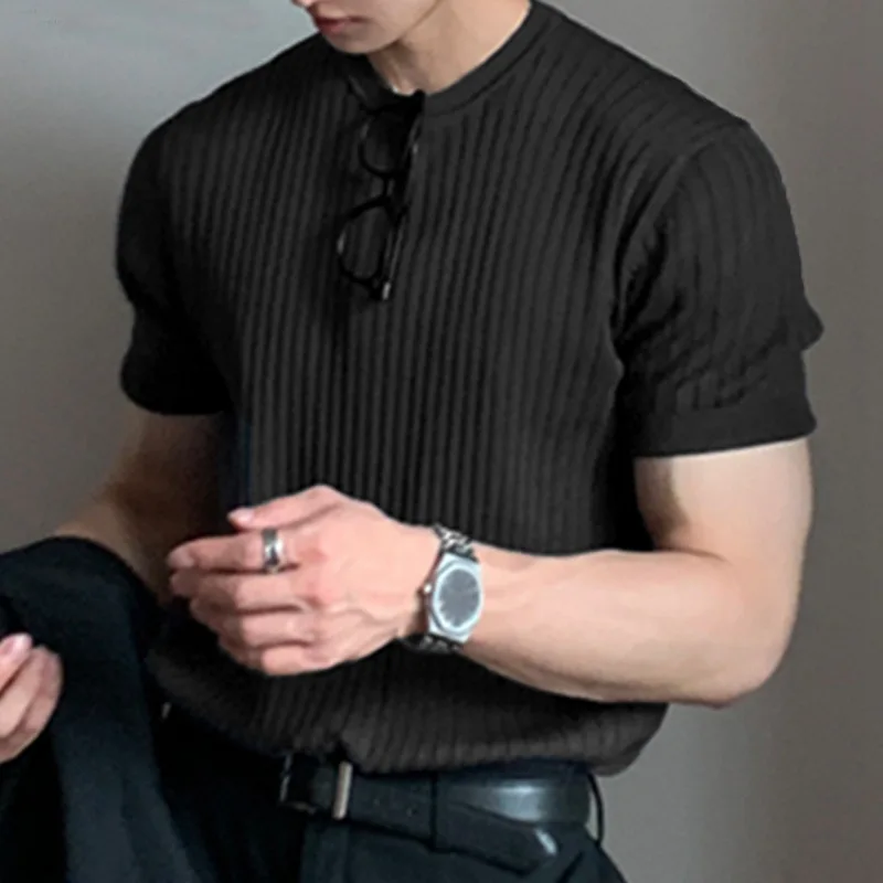 Ropa de verano para hombre, camiseta ligera de lujo, ocio, manga larga, cuello redondo, drapeado, Color sólido, camisa básica holgada, prendas de punto populares