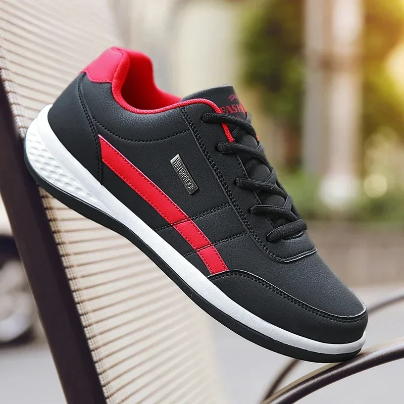 Scarpe per calzature stringate Sneaker in pelle da uomo vulcanizzata Sneaker da uomo casual comoda impermeabile Scarpe da uomo Masculino
