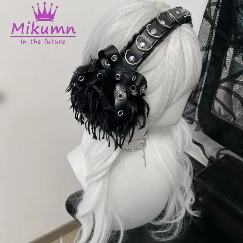 Mikumn Harajuku mujeres orejeras de felpa gótico niñas negro peludo pluma orejeras Punk remache arco plegable invierno cálido orejeras