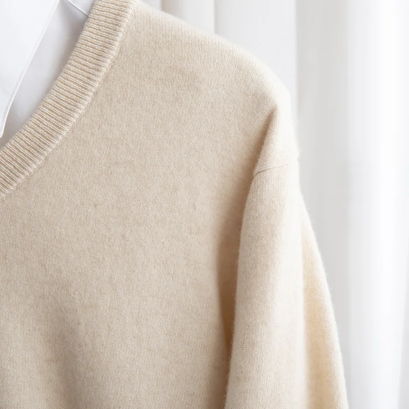 Jersey de lana merina con cuello en V para hombre, suéter cálido de primera línea listo para usar, Top de punto básico informal de negocios, otoño e invierno, 100%