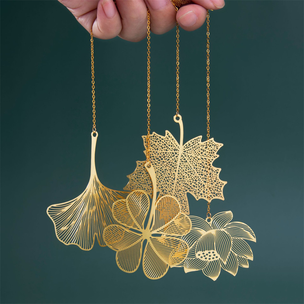 1 PC GOLD Hollow แปะก๊วย Biloba Maple Leaf Lotus Vein โลหะบุ๊คมาร์คนักเรียนสไตล์จีนเครื่องเขียน Retro Book Marks ของขวัญ
