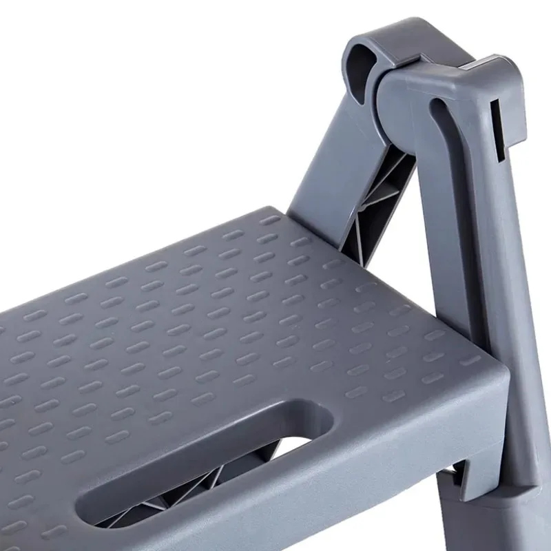 Scala pieghevole in plastica di grande capacità di carico Robusta scaletta portatile per uso domestico in giardino