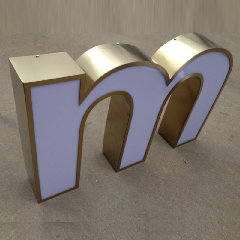 Letras de canal de acrílico iluminadas delanteras al aire libre hechas a medida, lados dorados, letreros de tienda LED, logotipos de nombre comercial