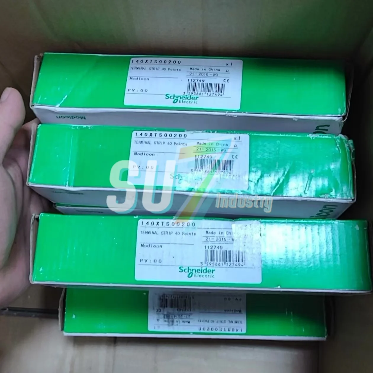 PLC Terminal Strip    140XTS00200   New In warehouse