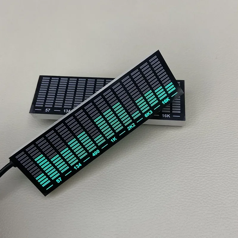 Spettro musicale a LED Orologio elettronico RGB Ritmo vocale Indicatore di livello audio per auto VU Meter per lampada per atmosfera automobilistica