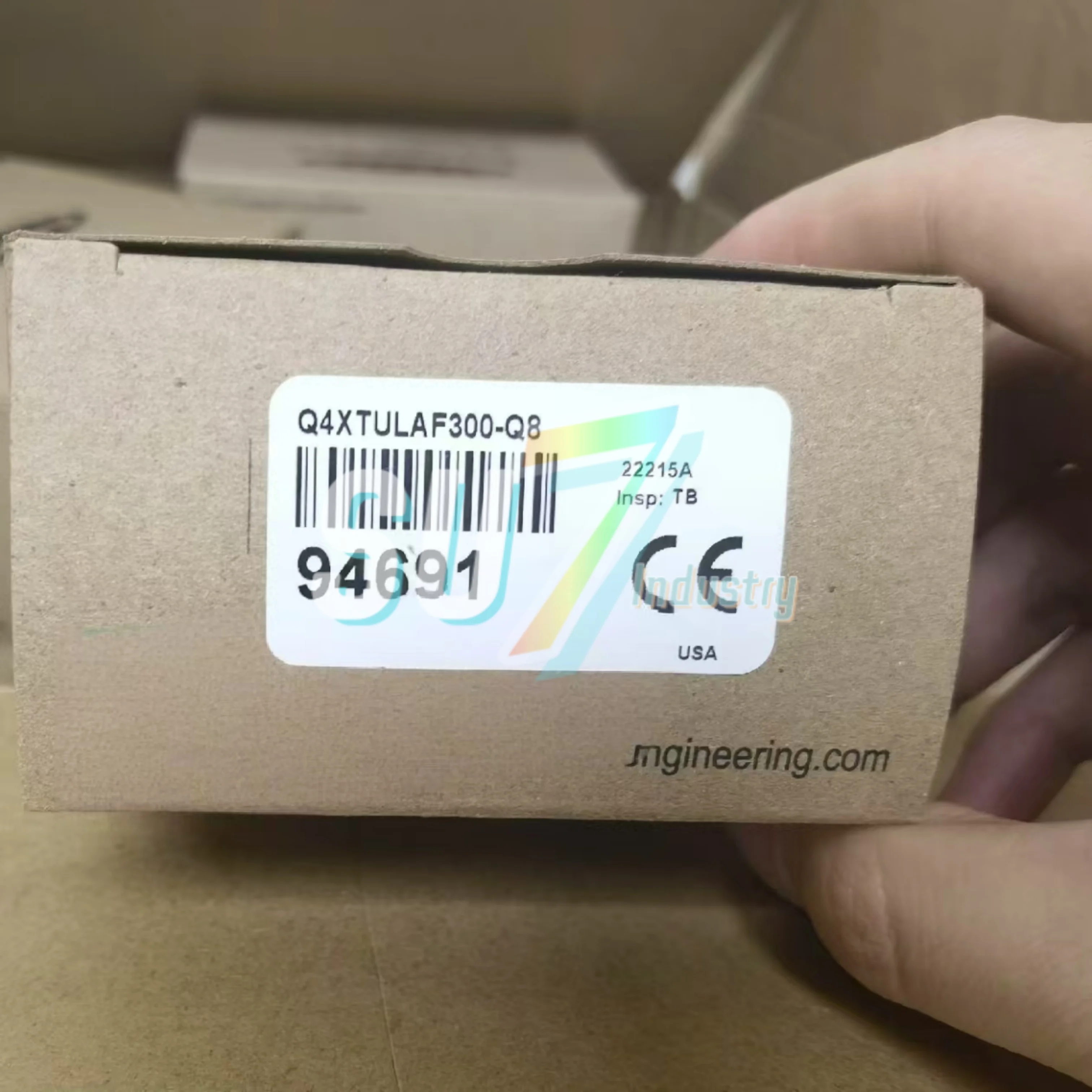 Photoelectric sensor    New In warehouse  Q45BW13LV   Q4XTULAF300-Q8