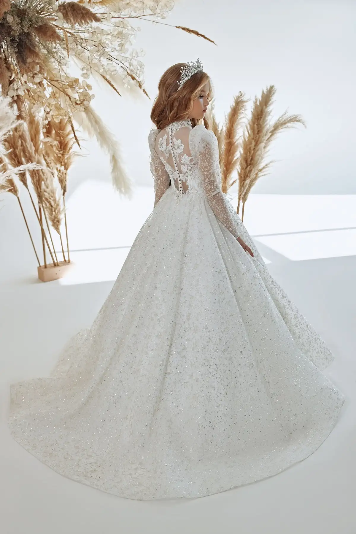 สีขาว Elegant Princess ดอกไม้สาวชุดเข็มขัดลูกไม้เย็บปักถักร้อยบน Bodice A-Line ชุดแต่งงาน Min เพื่อนเจ้าสาวชุดราตรี