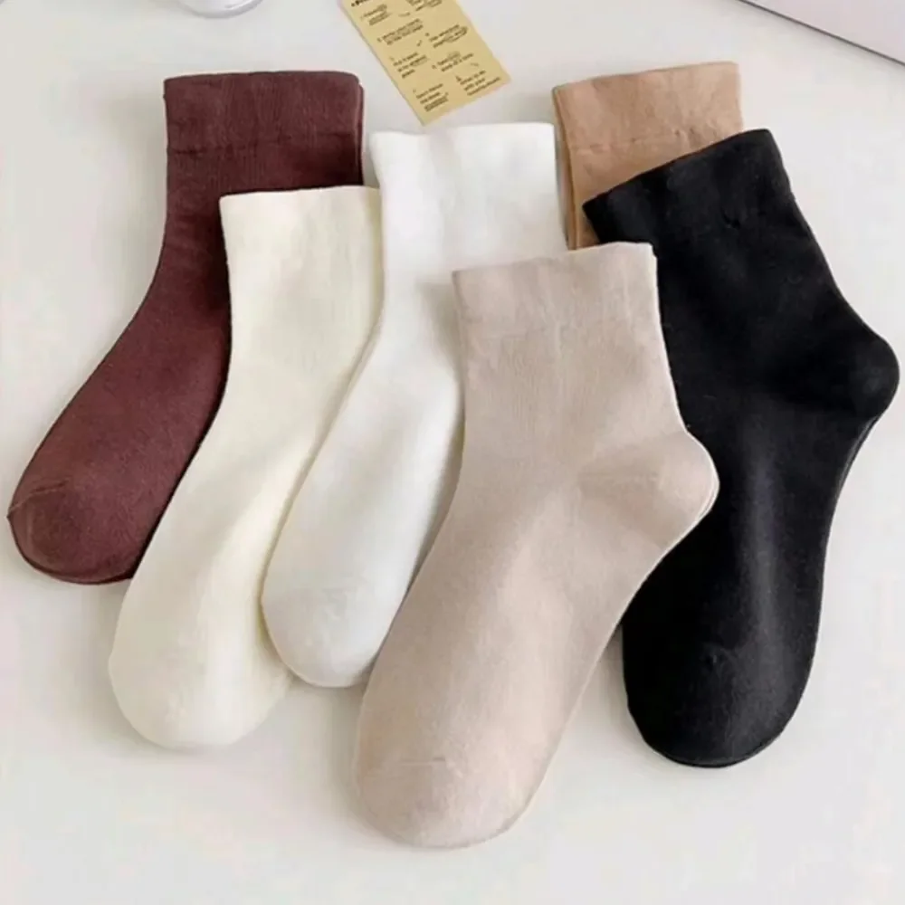 5 Paar Damen Rundhals socken hochwertige Herbst japanische atmungsaktive Mode Casual Socken Frauen weiche knochen lose Mittel rohrs ocken