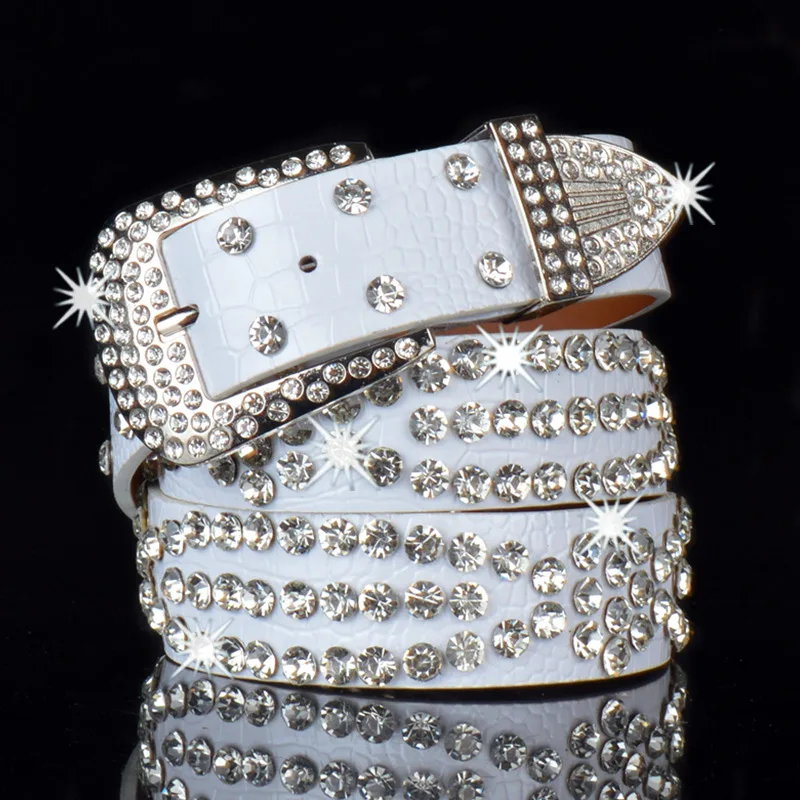 PUNK สไตล์ Studded เข็มขัดผู้หญิง Y2K Rhinestone หญิงเข็มขัด PU หนังสุภาพสตรีสายรัดเอวตกแต่ง