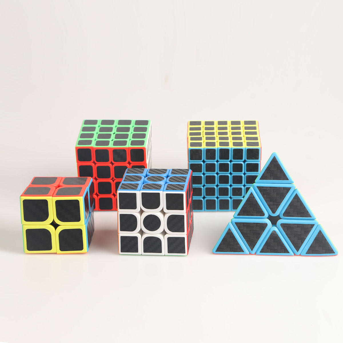 カーボンファイバーステッカー 2x2 3x3 4x4 5x5Pyramidprofessional スピード楽しい教育指先圧力軽減パズルおもちゃ