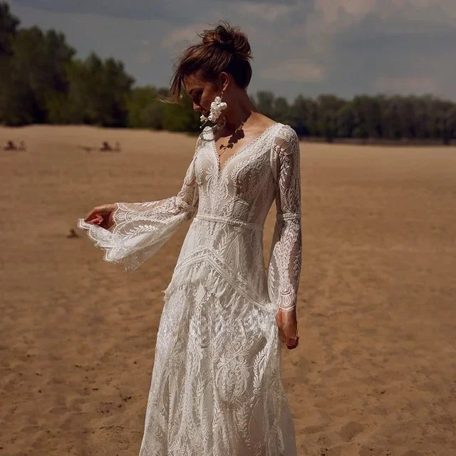 CustomizedBohemia Abiti da sposa vintage per le donne Scollo a V Backless Abiti da sposa Maniche svasate Abiti di pizzo 2024 Abiti da sposa