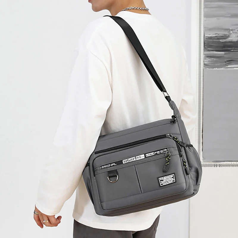 Borsa a tracolla Oxford di design Borsa a tracolla di lusso a tracolla singola con tasca multistrato casual da uomo di grande capacità